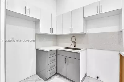 5850 NE 3rd, Miami, FL 33137 - Photo 36