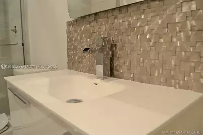 9375 Fontainebleau #L122, Miami, FL 33172 - Photo 16