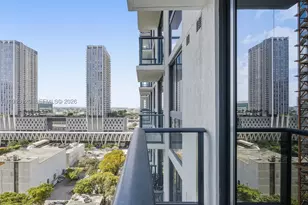 11 NE 6th, Miami, FL 33132 - Photo 14