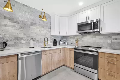 1012 NE 2nd, Hallandale Beach, FL 33009 - Photo 2