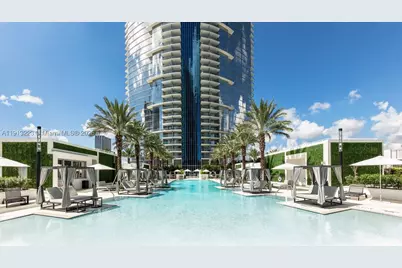 851 NE 1st #1811, Miami, FL 33132 - Photo 1