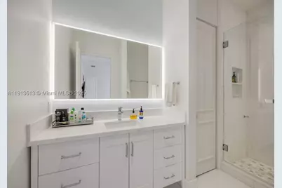 2760 Brickell #2760, Miami, FL 33129 - Photo 20