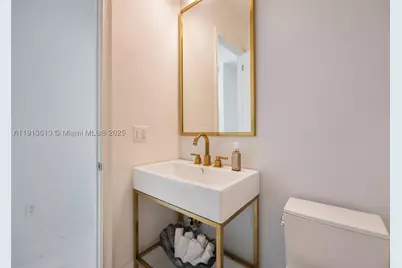 2760 Brickell #2760, Miami, FL 33129 - Photo 10