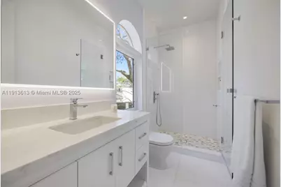 2760 Brickell #2760, Miami, FL 33129 - Photo 18