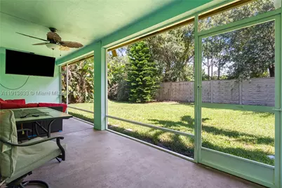 1924 SW Jamesport, Port Saint Lucie, FL 34953 - Photo 38