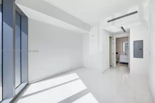 300 Biscayne Blvd, Miami, FL 33131 - Photo 28