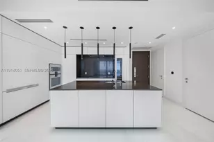 300 Biscayne Blvd, Miami, FL 33131 - Photo 38