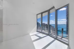 300 Biscayne Blvd, Miami, FL 33131 - Photo 26