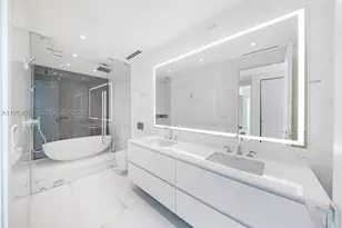 300 Biscayne Blvd, Miami, FL 33131 - Photo 22