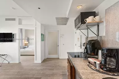 1060 Ocean #D307, Miami Beach, FL 33139 - Photo 6