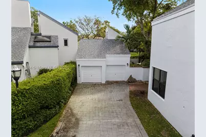 20215 W Oak Haven, Miami, FL 33179 - Photo 2
