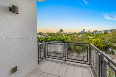 1030 15th #306, Miami Beach, FL 33139 - Photo 32