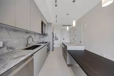 1030 15th #306, Miami Beach, FL 33139 - Photo 18