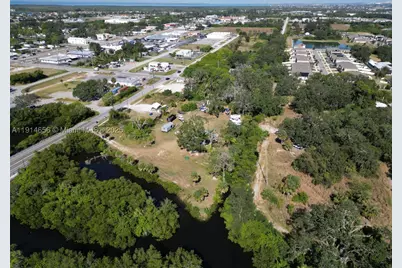 301 E Shell Point, Ruskin, FL 33570 - Photo 10