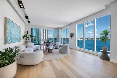 900 Brickell Key #1403, Miami, FL 33131 - Photo 1