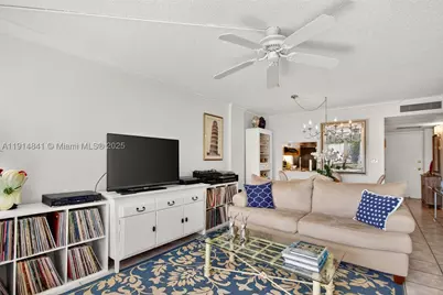 115 Royal Park #2C, Oakland Park, FL 33309 - Photo 20