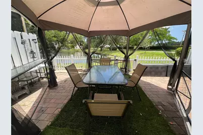 9894 Fairway Cove, Plantation, FL 33324 - Photo 24