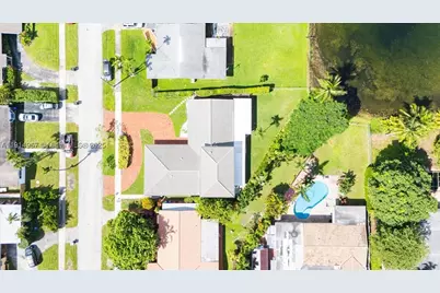 1961 NE 188th, Miami, FL 33179 - Photo 4