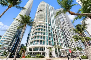 300 S Biscayne, Miami, FL 33131 - Photo 2