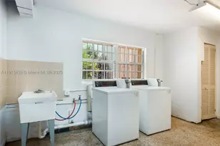1051 Meridian, Miami Beach, FL 33139 - Photo 8