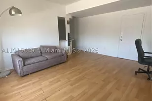 1051 Meridian, Miami Beach, FL 33139 - Photo 6