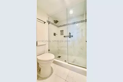20515 E Country Club #147, Aventura, FL 33180 - Photo 12