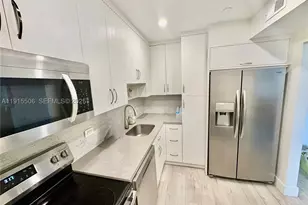 20515 E Country Club, Aventura, FL 33180 - Photo 18