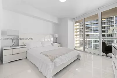 495 Brickell #2206, Miami, FL 33131 - Photo 10