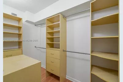 5900 Collins #506, Miami Beach, FL 33140 - Photo 14