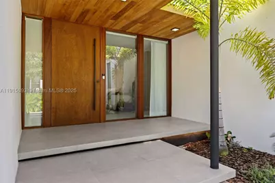 1792 Cleveland, Miami Beach, FL 33141 - Photo 6