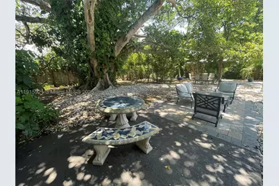 1211 NE 15th #1, Fort Lauderdale, FL 33304 - Photo 10