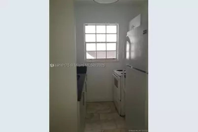 1526 Pennsylvania #19, Miami Beach, FL 33139 - Photo 4