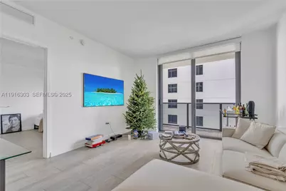 55 SW 9th #2610, Miami, FL 33130 - Photo 4