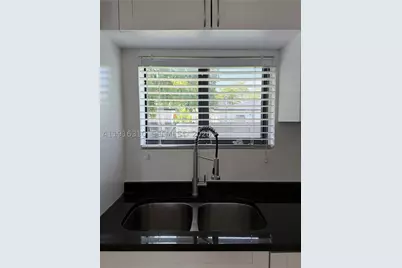 107 W Pembroke, Hallandale Beach, FL 33009 - Photo 8
