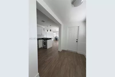107 W Pembroke, Hallandale Beach, FL 33009 - Photo 10