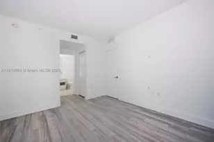 45 SW 9th, Miami, FL 33130 - Photo 16