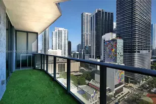 45 SW 9th, Miami, FL 33130 - Photo 32