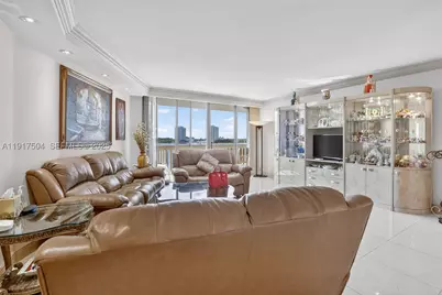 1000 Island #602, Aventura, FL 33160 - Photo 4