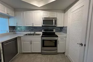 721 SE 1st, Deerfield Beach, FL 33441 - Photo 1