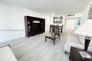 100 Lincoln, Miami Beach, FL 33139 - Photo 2