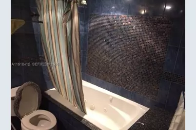 [Address not provided], Hallandale Beach, FL 33009 - Photo 12