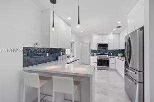 2764 NE 35th, Fort Lauderdale, FL 33306 - Photo 18