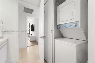 520 Brickell Key, Miami, FL 33131 - Photo 26