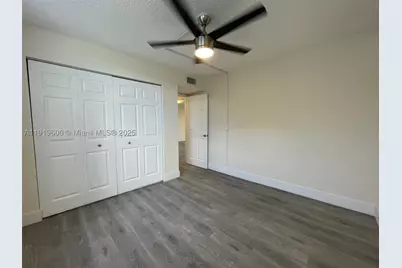9471 Evergreen #401, Davie, FL 33324 - Photo 26