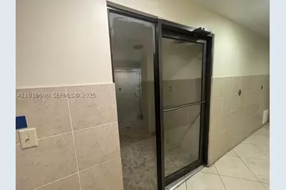 9471 Evergreen #401, Davie, FL 33324 - Photo 56