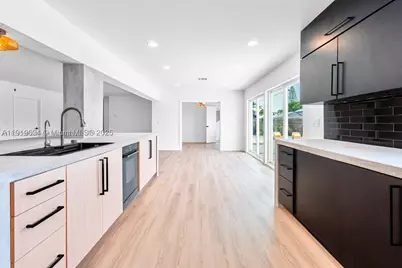 19661 NE 10th, Miami, FL 33179 - Photo 6