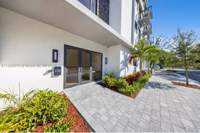 20 NE 19th #302, Pompano Beach, FL 33060 - Photo 8