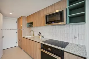 159 NE 6th, Miami, FL 33132 - Photo 2