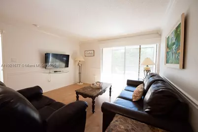 201 178th #323, Sunny Isles Beach, FL 33160 - Photo 6