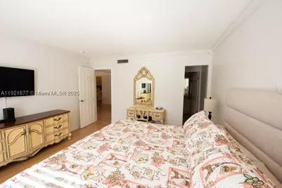 201 178th #323, Sunny Isles Beach, FL 33160 - Photo 30